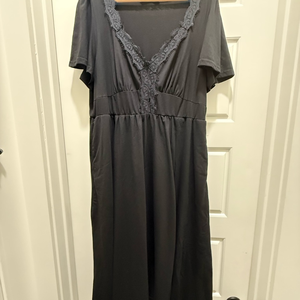 Bloomchic Solid Black Pocket Lace Split Maxi Dres… - image 4